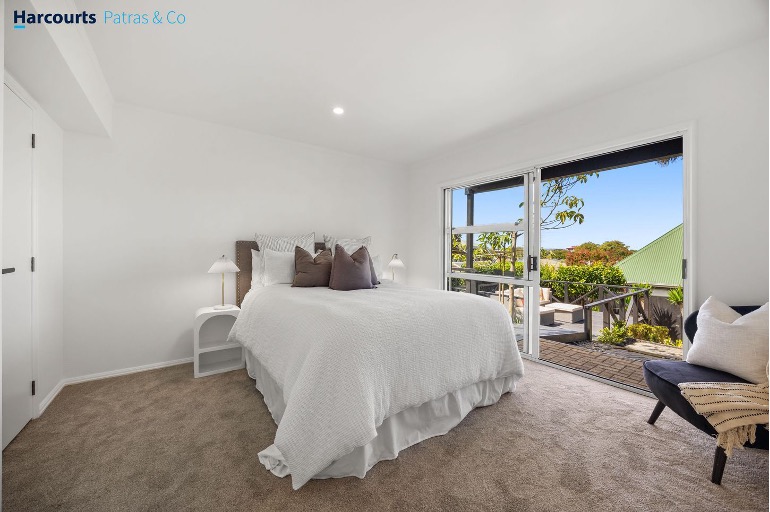Deck and landscaping, Clonbern Road, Remuera
